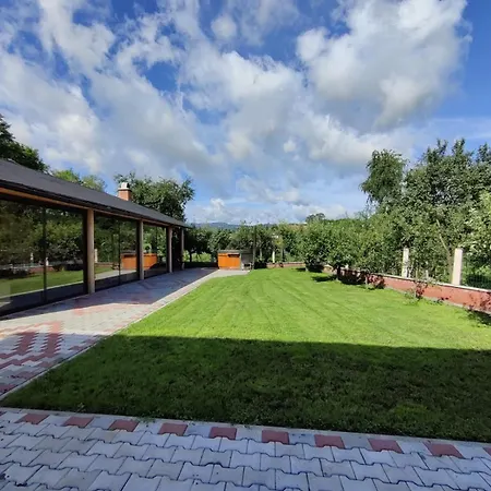 Casa *